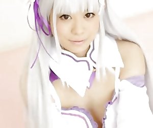 Emilia cosplay